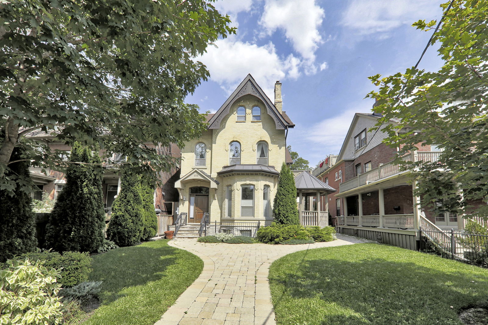 Exterior — The Four Courts Cabbagetown, Downtown, Toronto