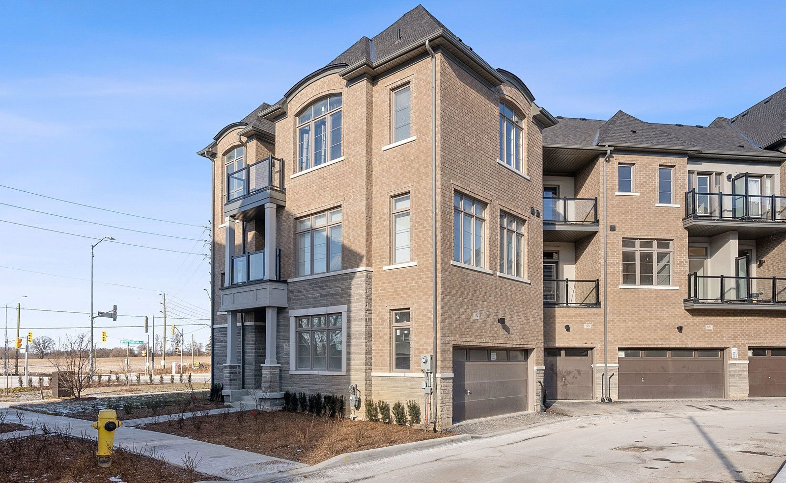 Exterior Side — Archetto, Vaughan, Toronto