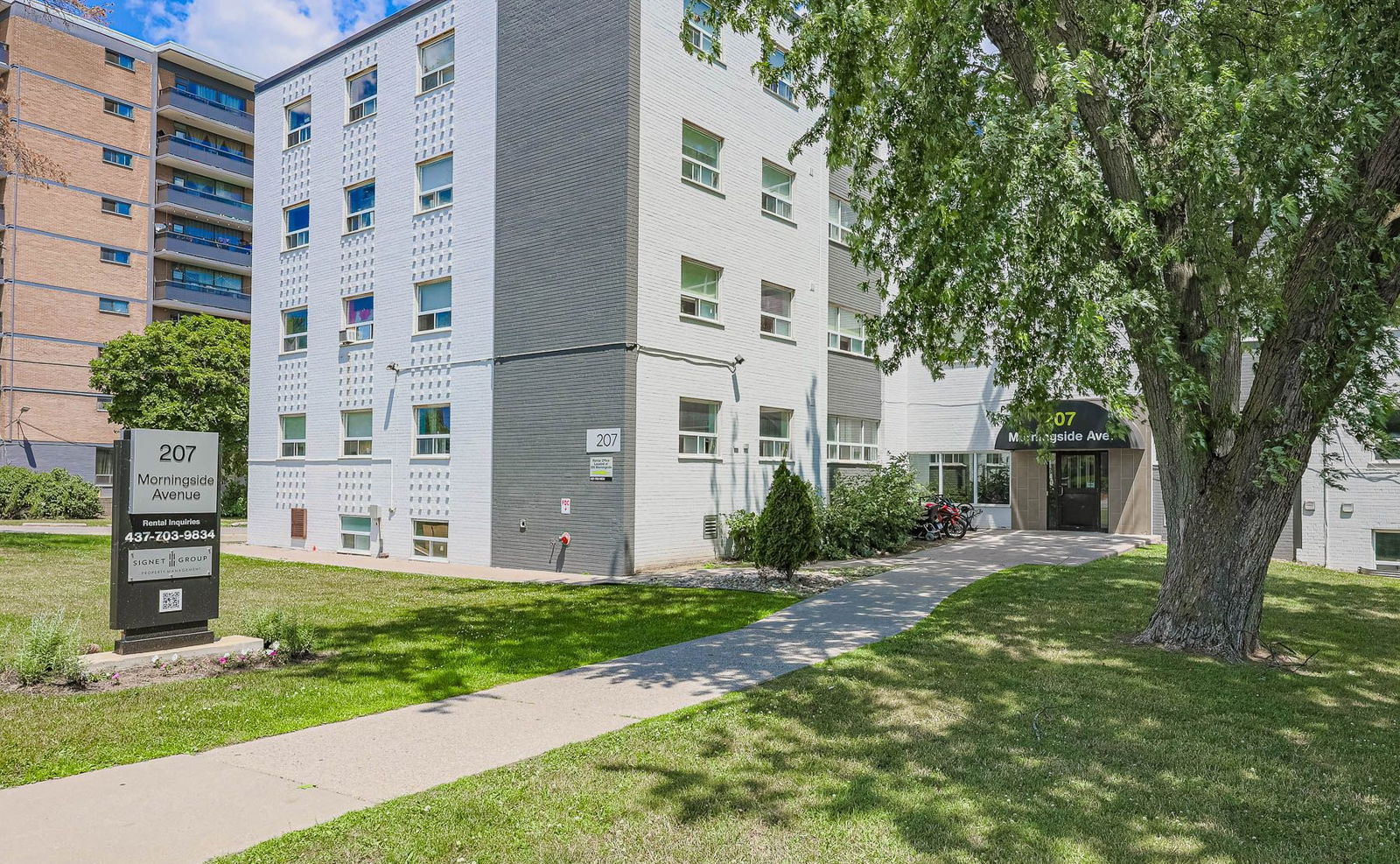 Entrance — 205-207 Morningside Avenue, Scarborough, Toronto