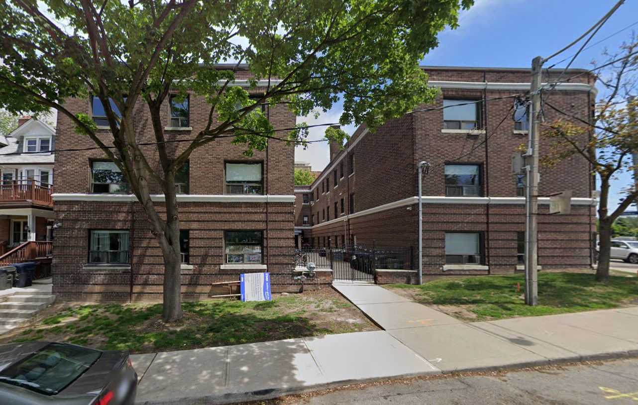 1 Claude Avenue North, West End, Toronto