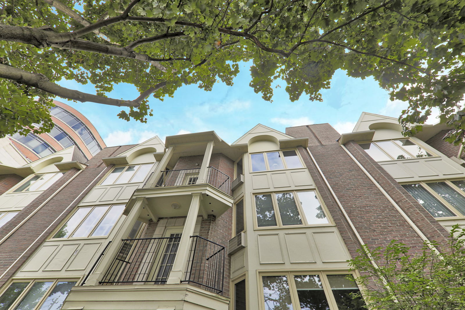 Exterior Sky — Trinity Courtyards Townhomes, Downtown, Toronto