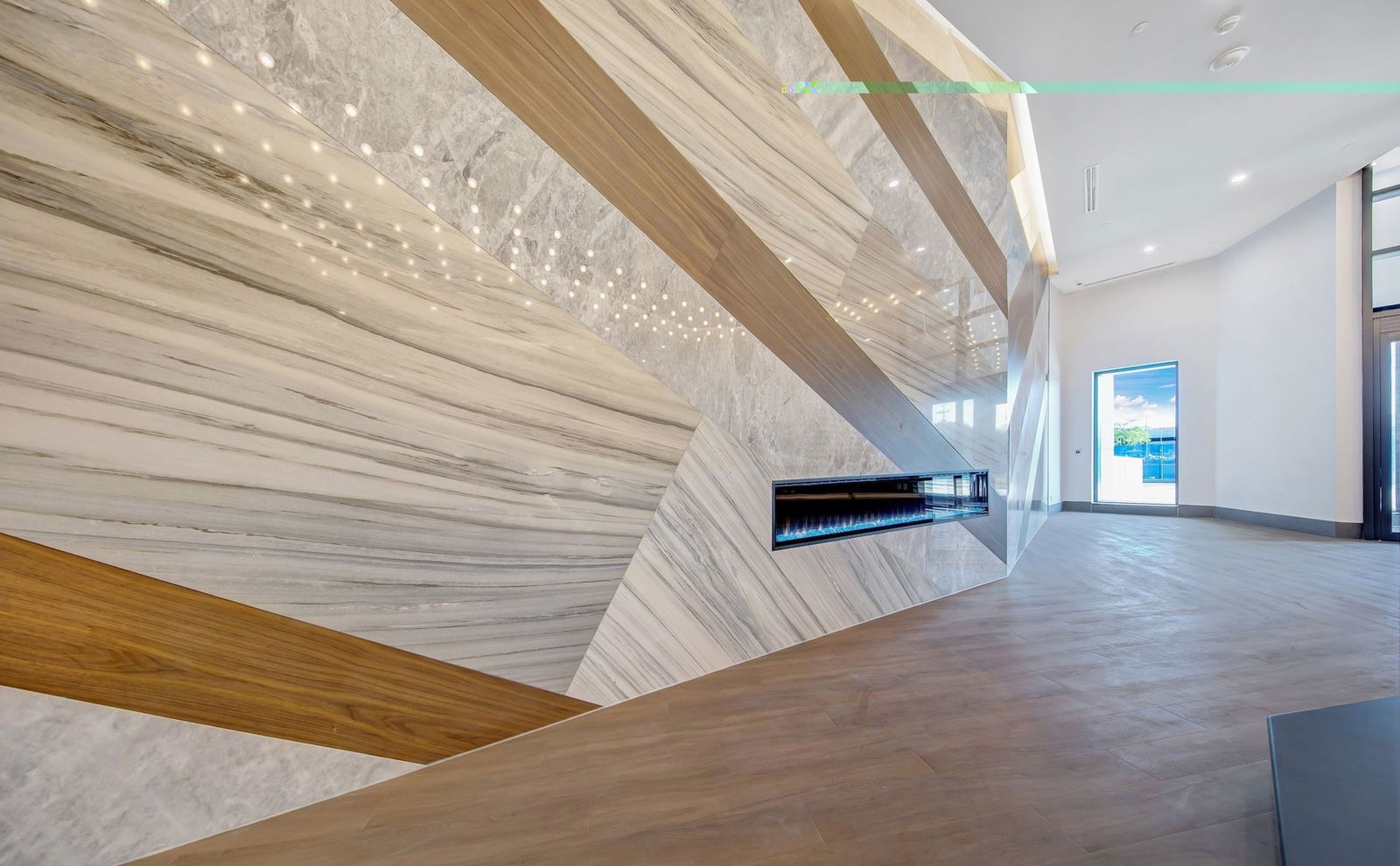 Lobby — 1037 The Queensway, Etobicoke, Toronto