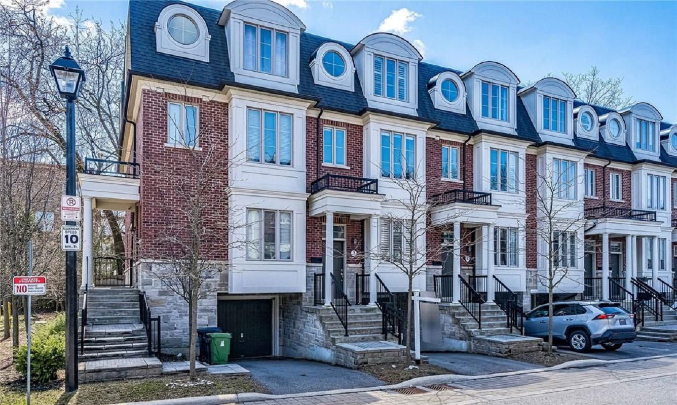 Exterior Side — 3 Johnson Farm Lane, North York, Toronto