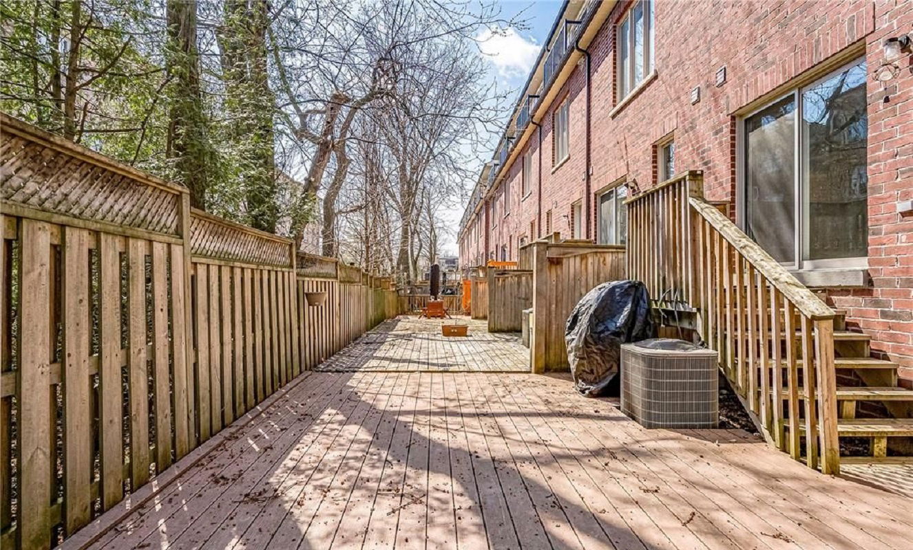 Patio — 3 Johnson Farm Lane, North York, Toronto