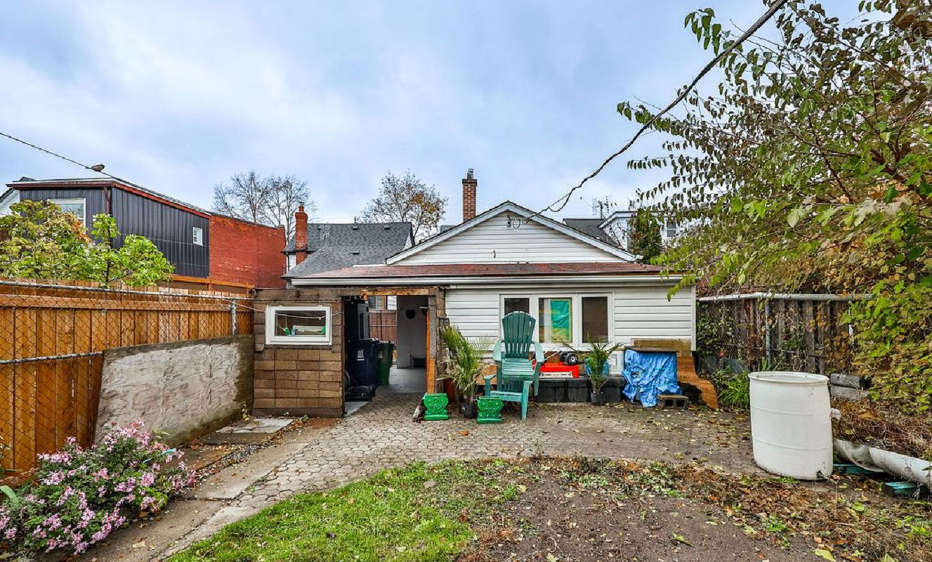 43 Batavia Avenue, York Crosstown, Toronto