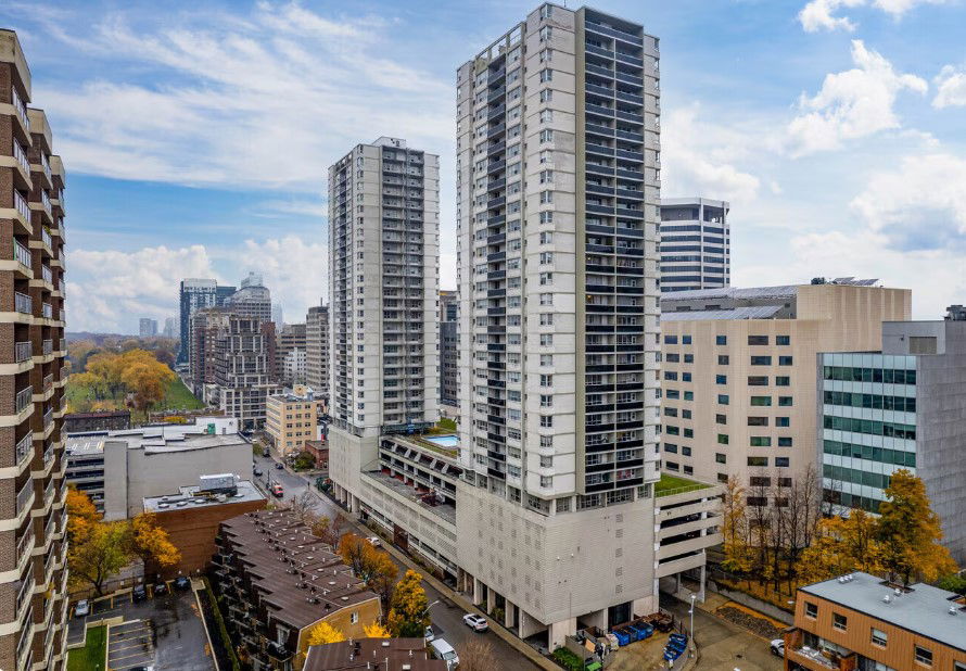Commonwealth Towers, Midtown, Toronto