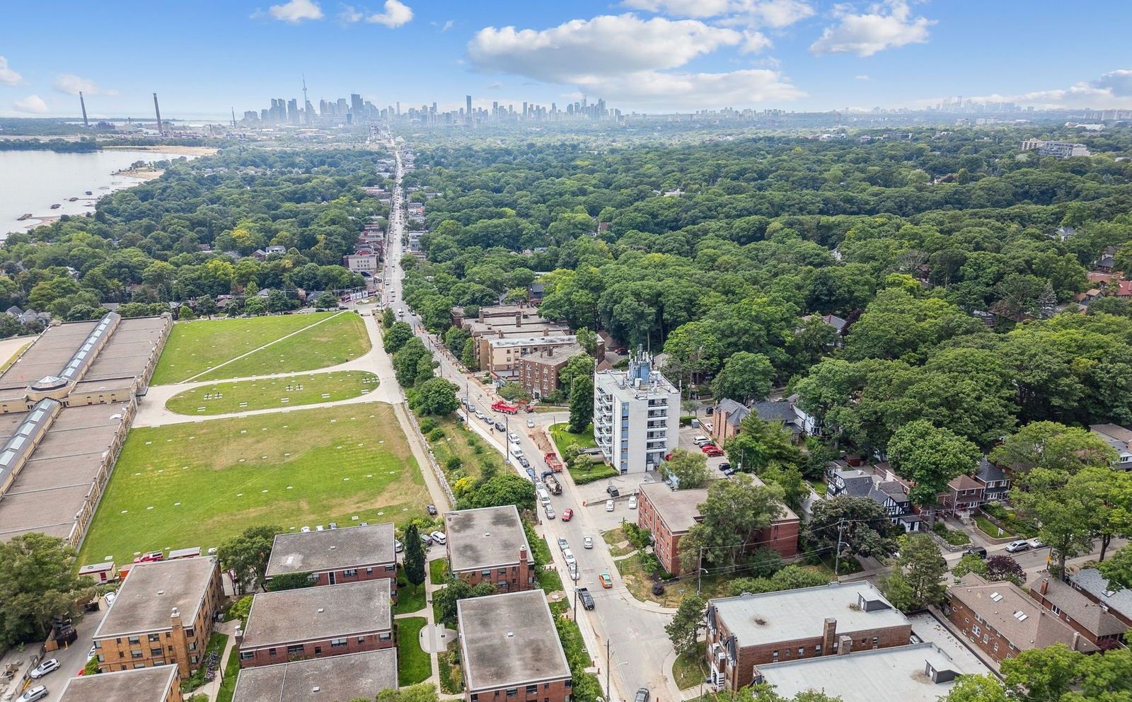 Skyline — 3015-3017 Queen Street East, Scarborough, Toronto