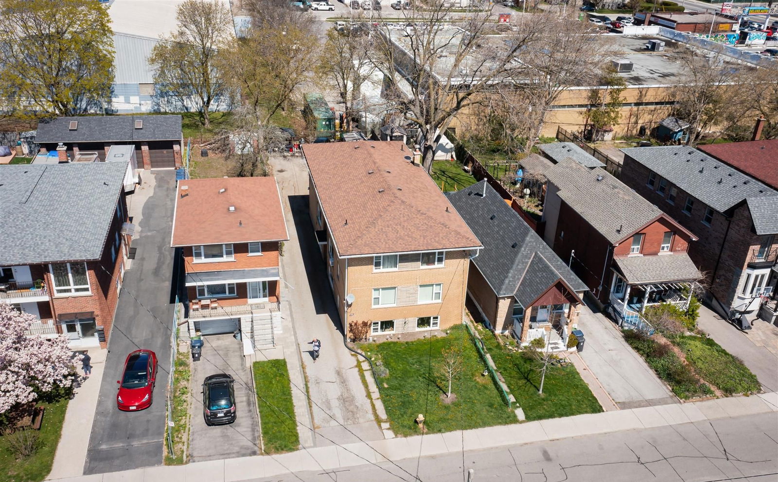 Exterior Side — 32 Vanevery Street, Etobicoke, Toronto