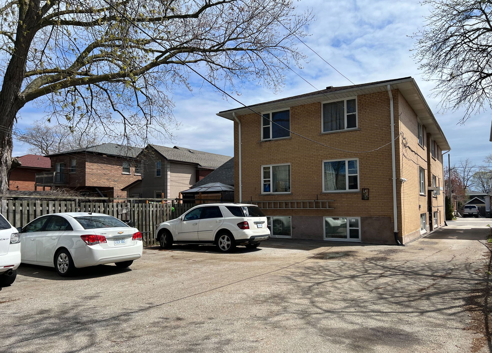 32 Vanevery Street, Etobicoke, Toronto