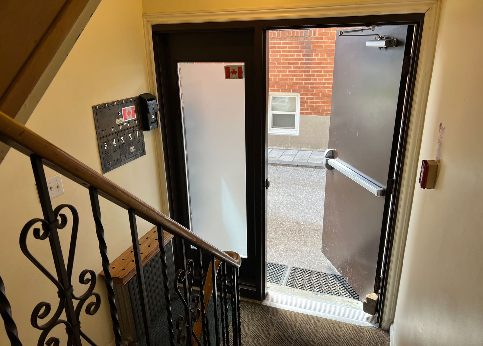 32 Vanevery Street, Etobicoke, Toronto