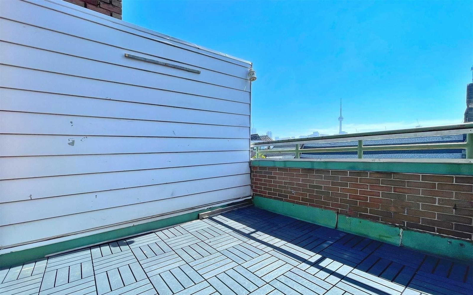 Rooftop Deck — 360 College Street, Downtown, Toronto