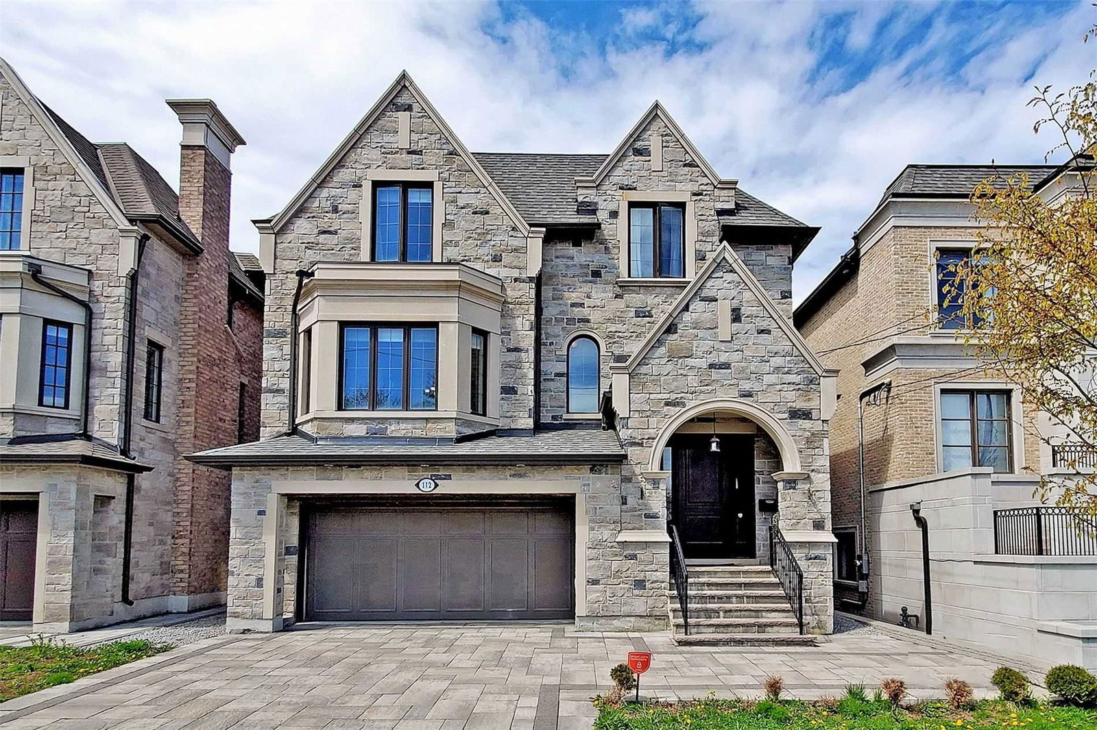 112 Frontenac Avenue, North York, Toronto