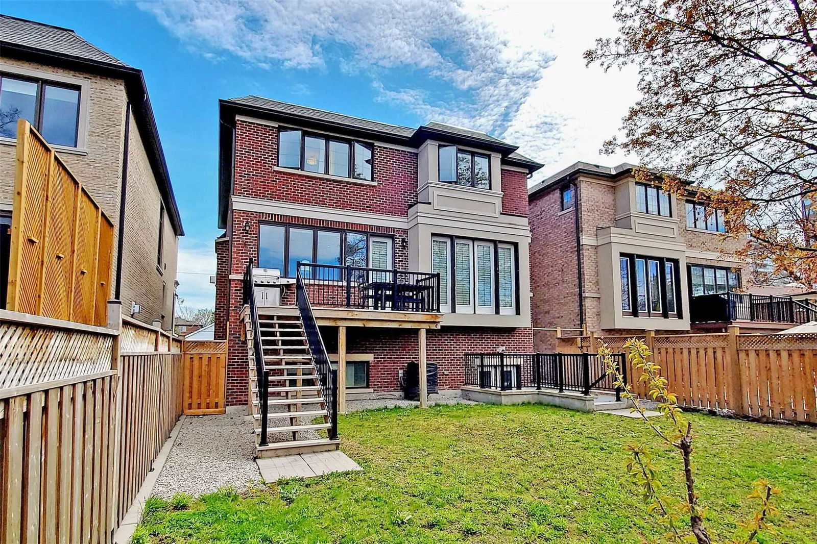 112 Frontenac Avenue, North York, Toronto