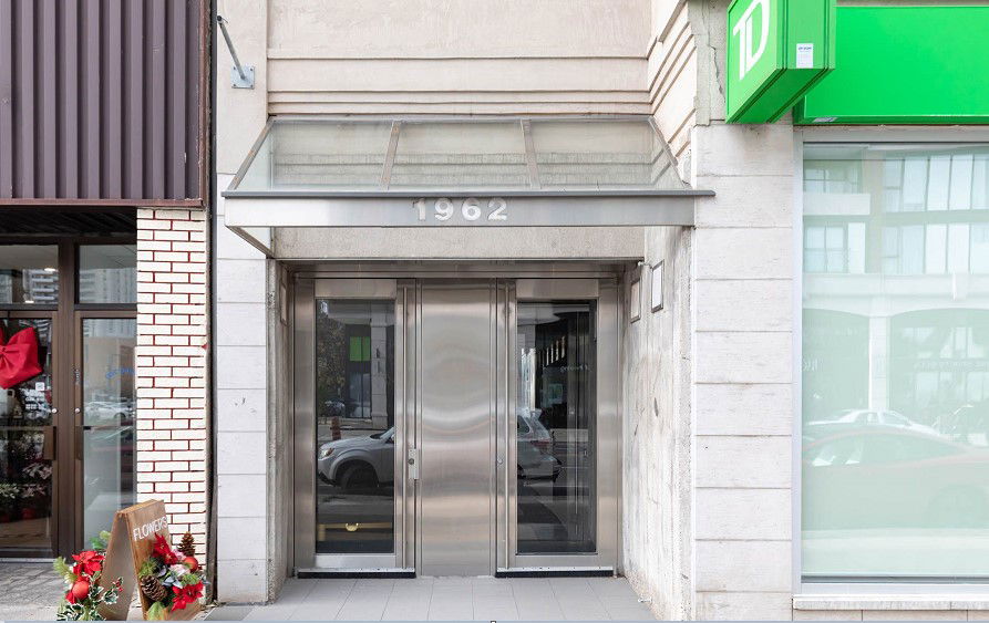 Entrance — 1962 Yonge Street, Midtown, Toronto