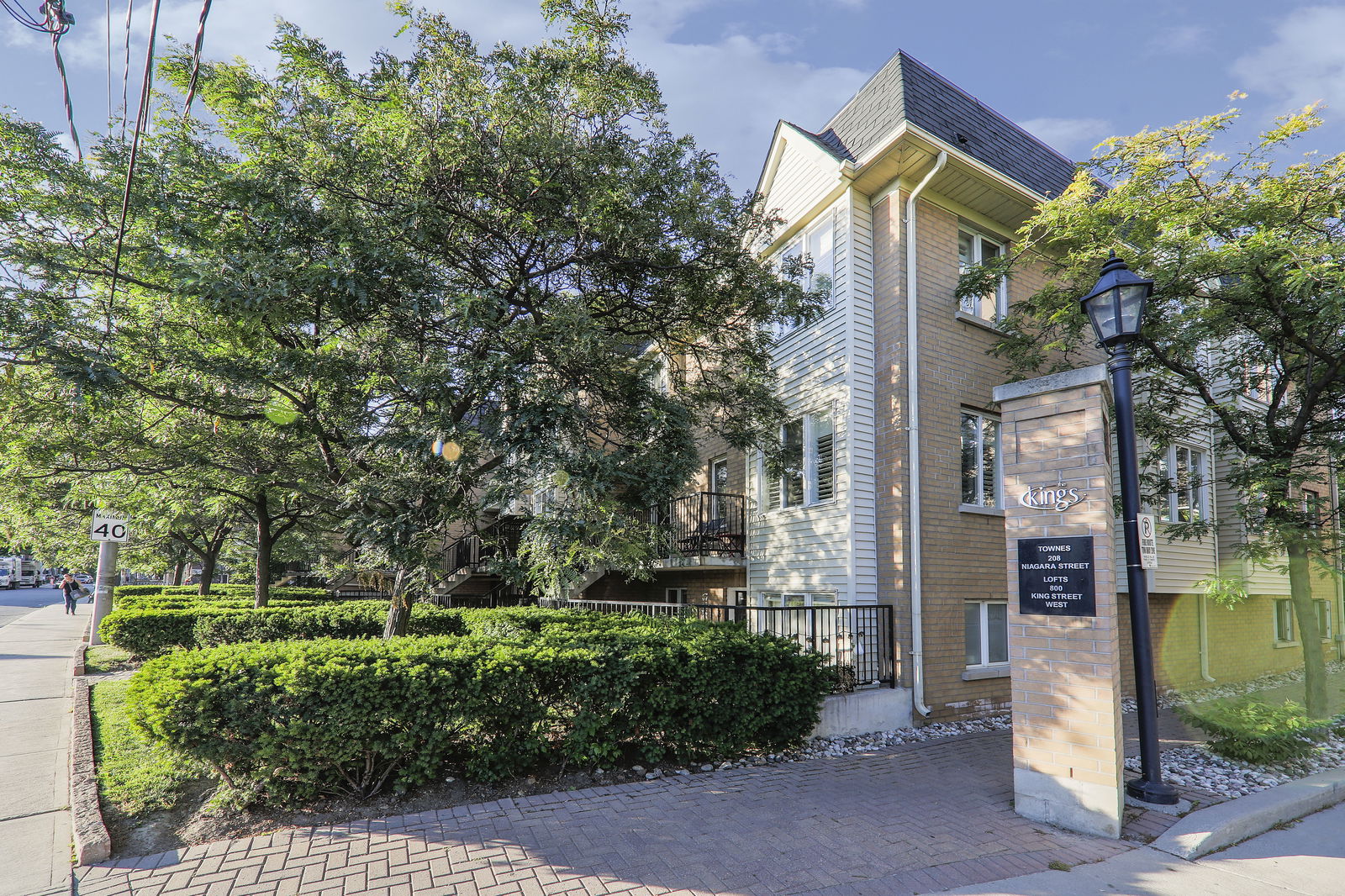 Exterior — The Kings Townhouses, Downtown, Toronto