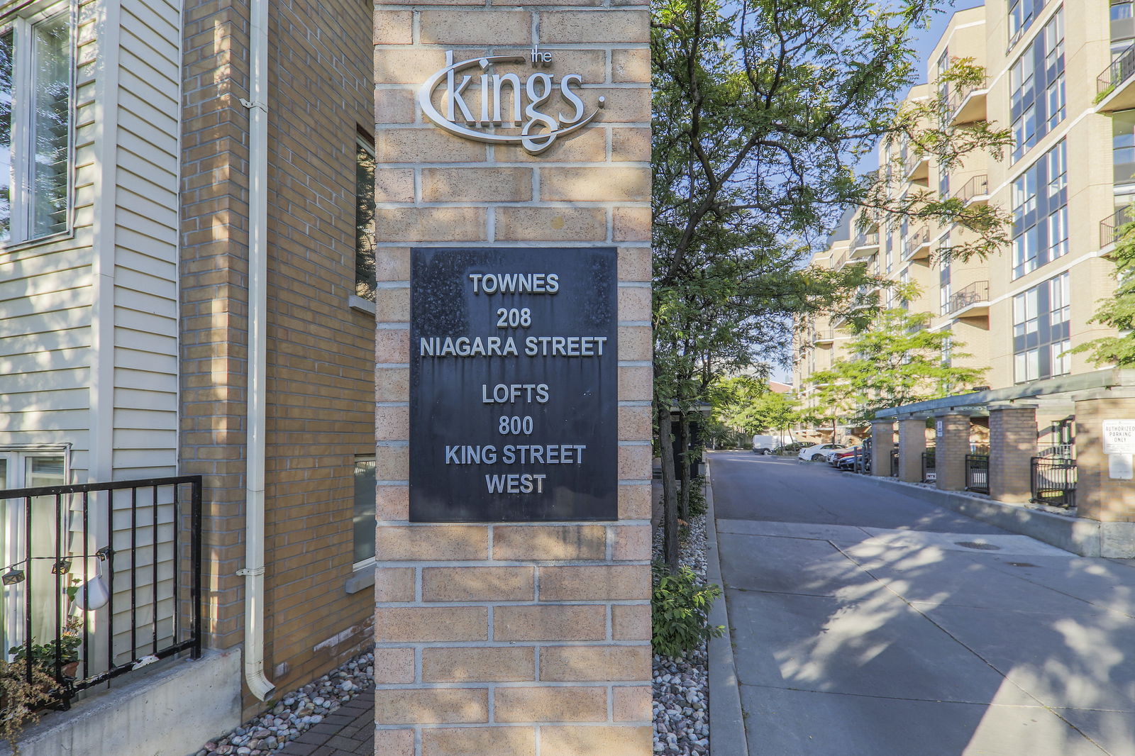 The Kings Townhouses, Downtown, Toronto