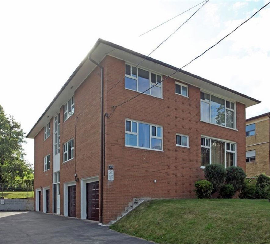 Exterior Side — 575 Birchmount Road, Scarborough, Toronto