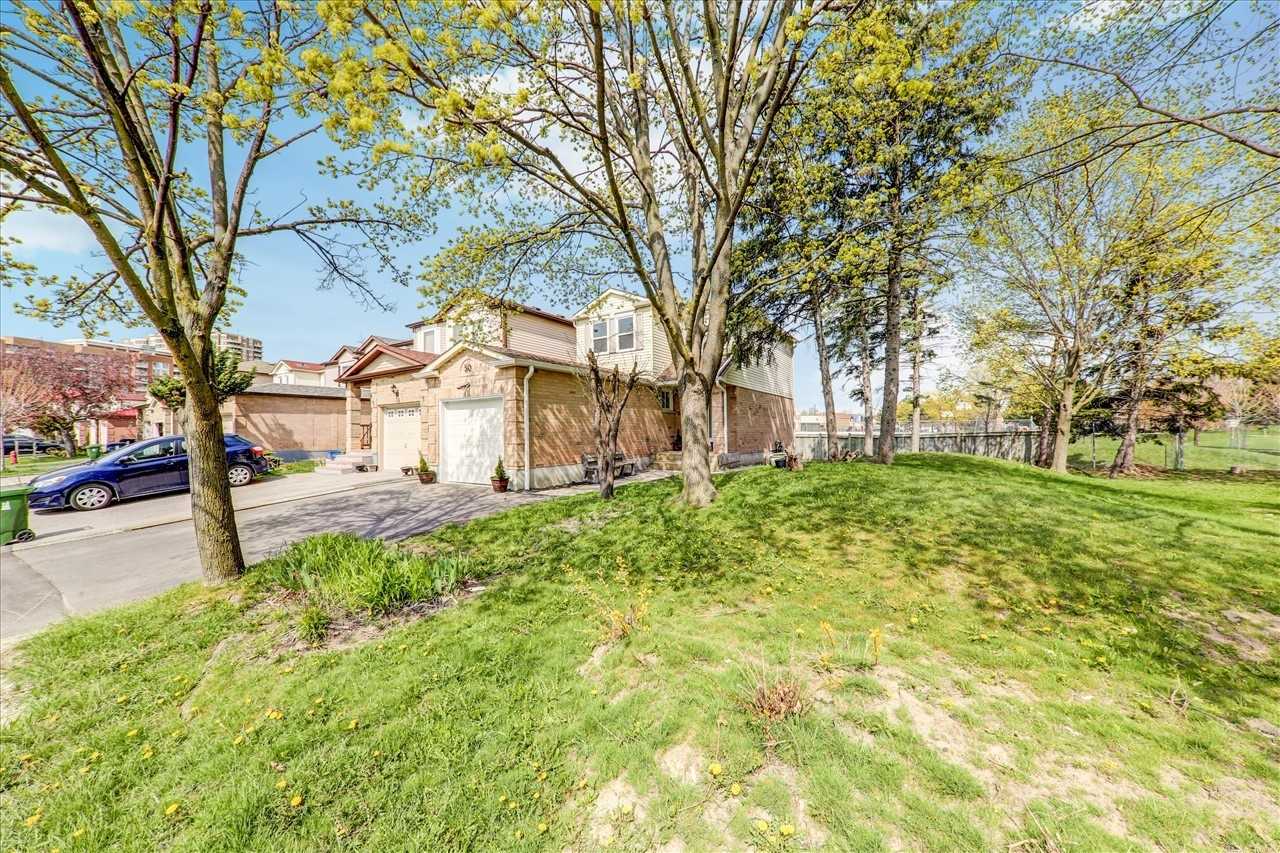 Exterior Side — 2-86 Prosperity Pathway, Scarborough, Toronto