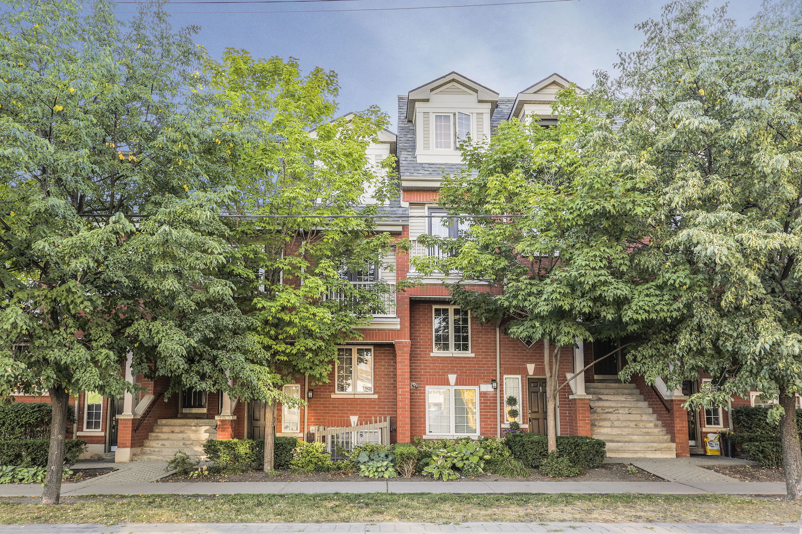 Exterior Facade — Town Villas at Massey Common, Downtown, Toronto