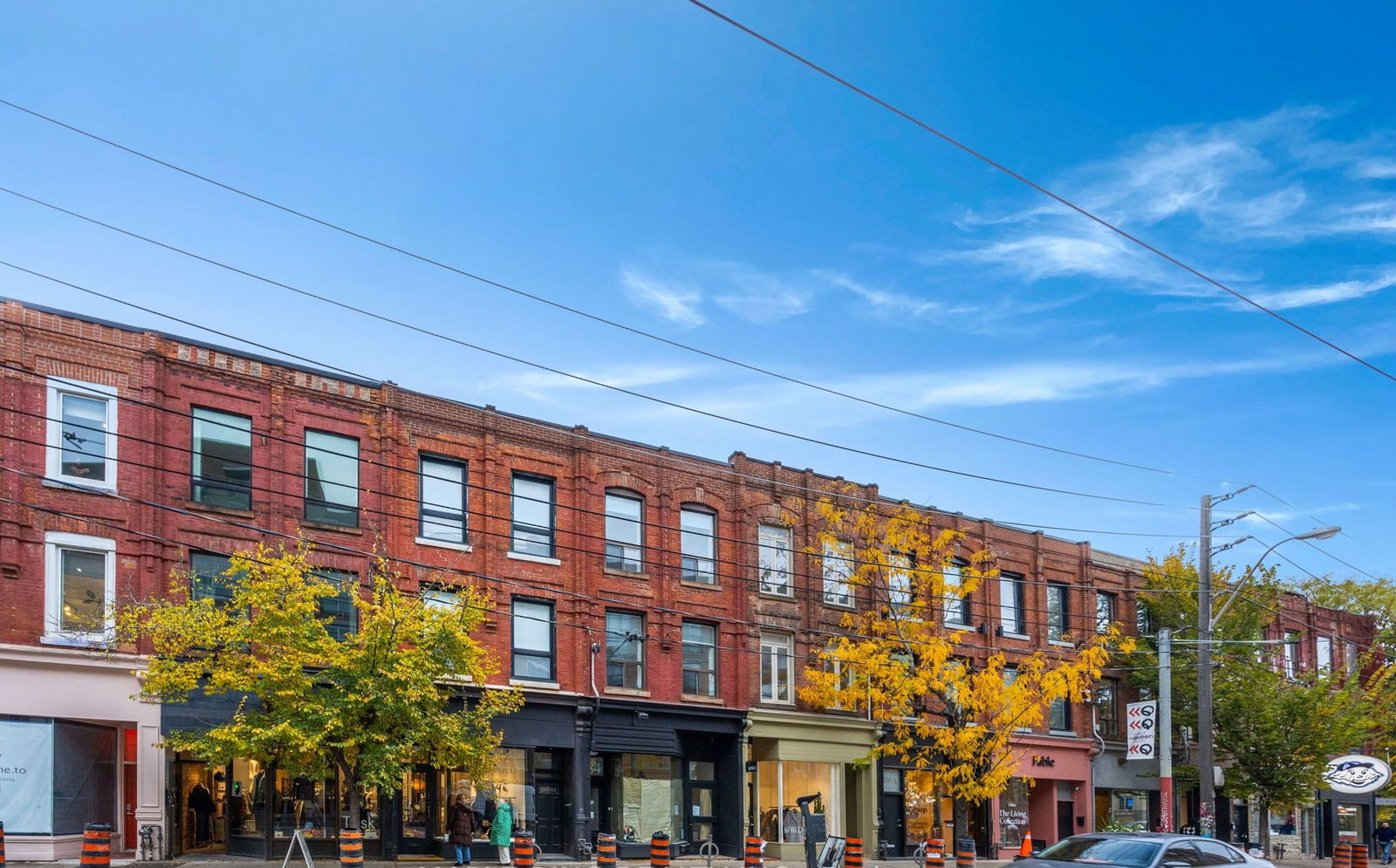 Exterior Side — 884 Queen Street West, West End, Toronto