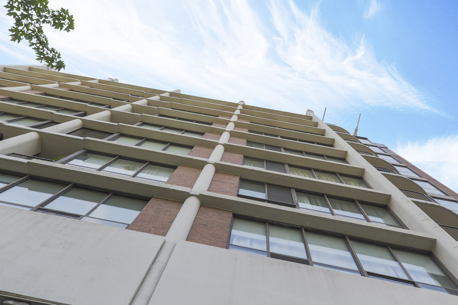 Exterior Sky — 188 Spadina Avenue Condos, Downtown, Toronto