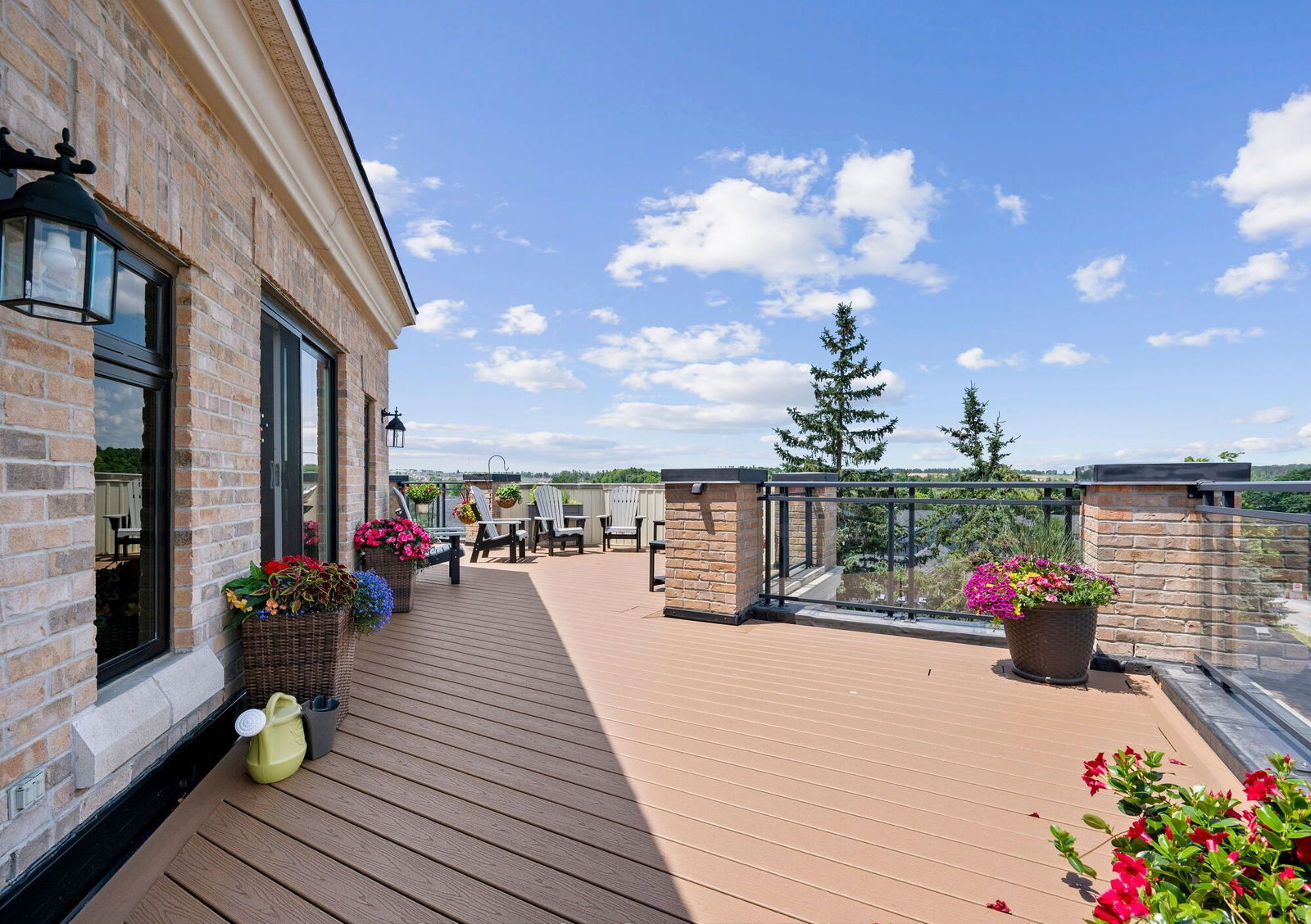 Rooftop Deck — 60 C Line, Orangeville, Toronto