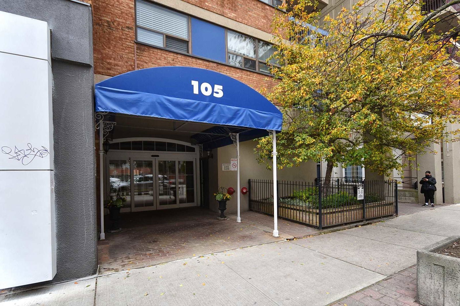 Entrance — 105 Mc Caul Street , Downtown, Toronto
