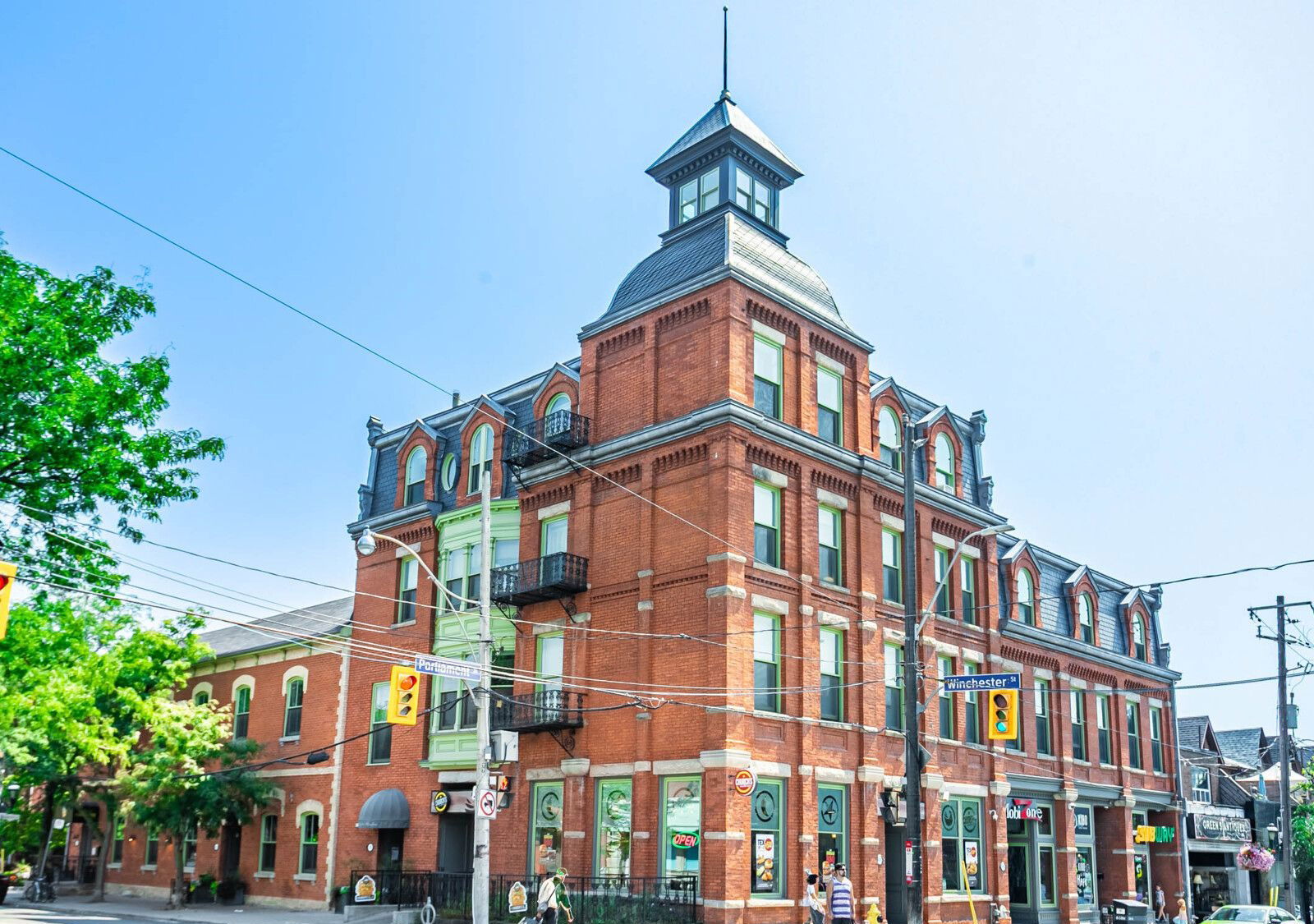 Exterior Side — 535 Parliament Street, Downtown, Toronto