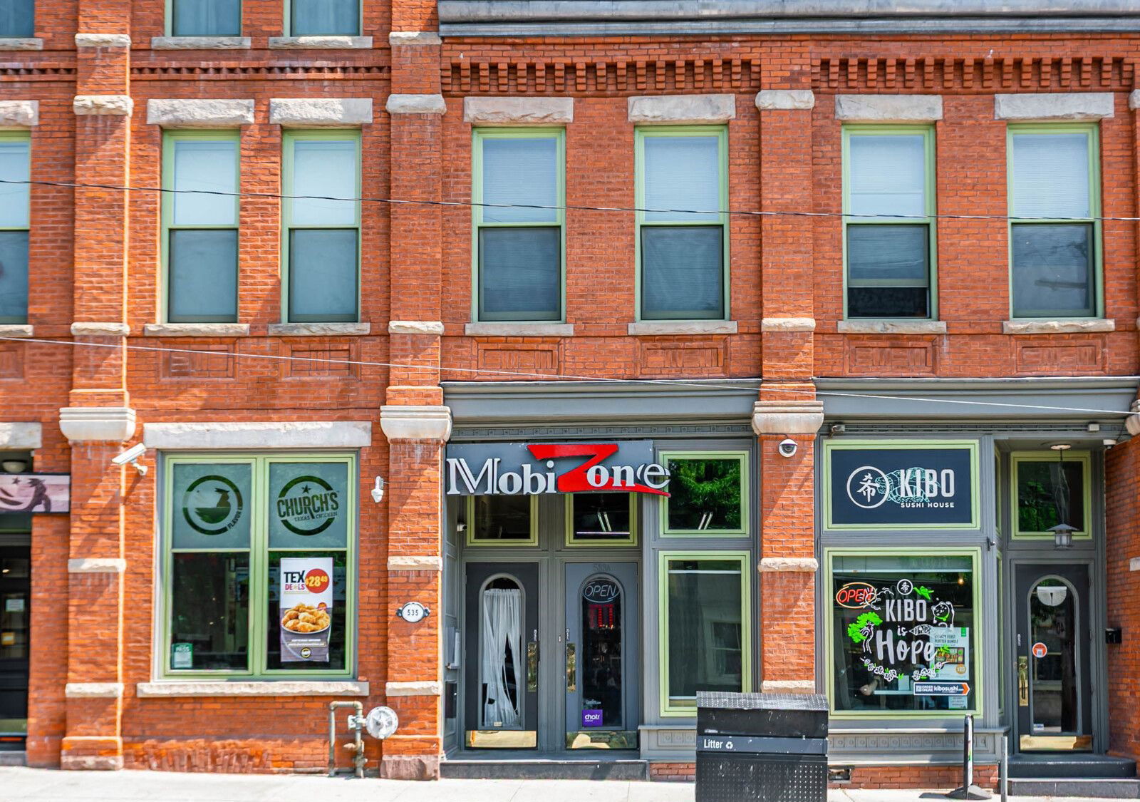 Entrance — 535 Parliament Street, Downtown, Toronto