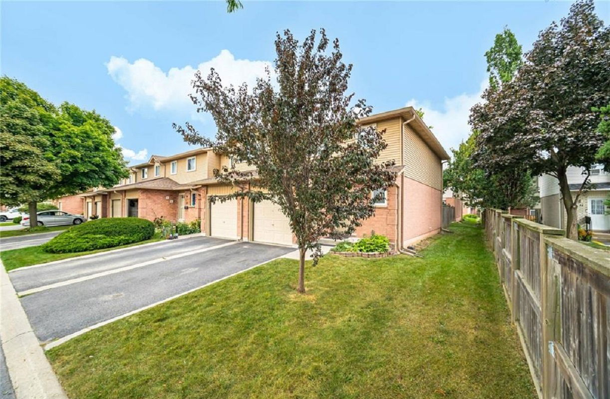 Exterior Side — 1675 Upper Gage Avenue, Hamilton, Toronto