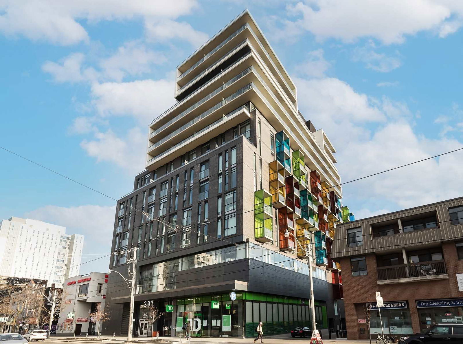 623 College Street, West End, Toronto