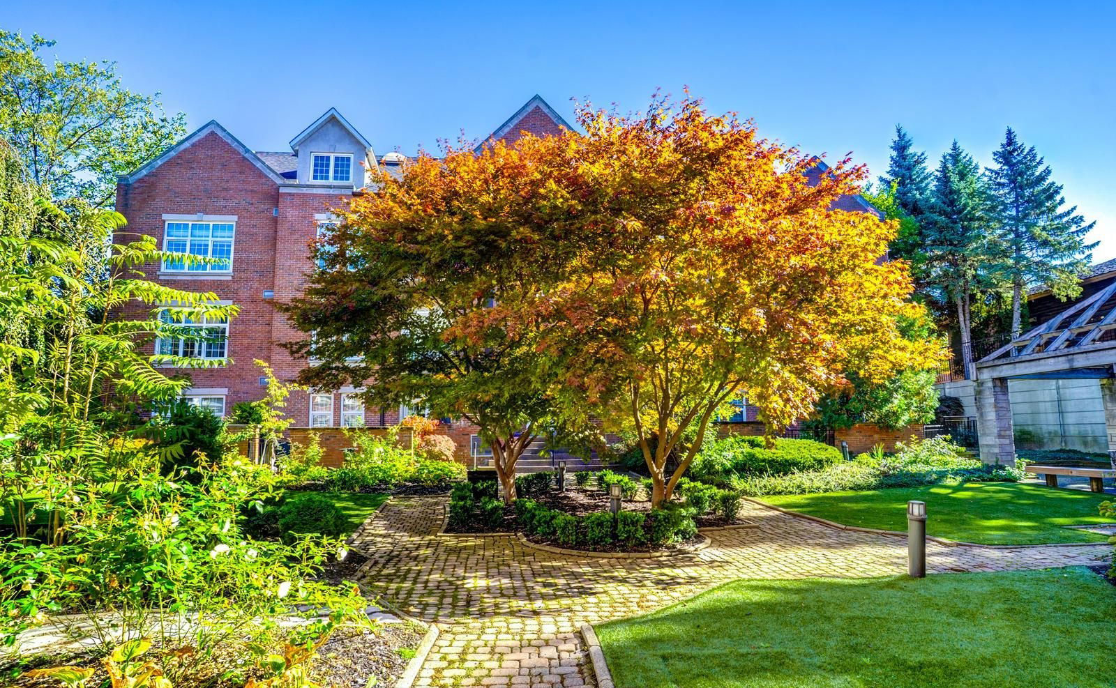 The Doncliffe Place, North York, Toronto