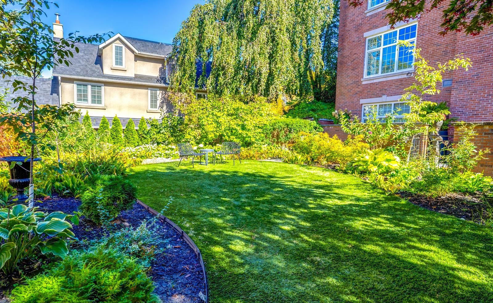 The Doncliffe Place, North York, Toronto