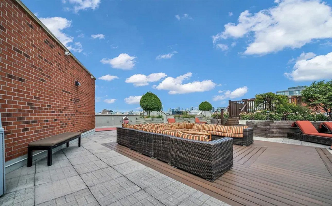 Rooftop Deck — 166b Niagara Street, Downtown, Toronto