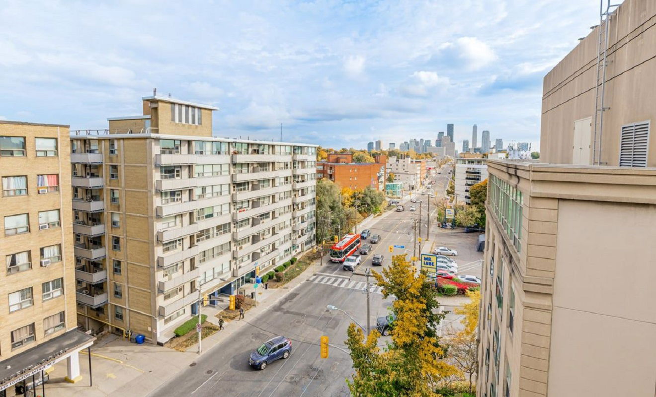 Skyline — Prince Charles Terrace, Midtown, Toronto