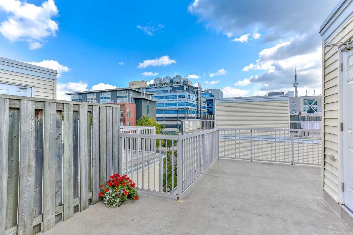 Rooftop Deck — 11b Crawford Street, Downtown, Toronto