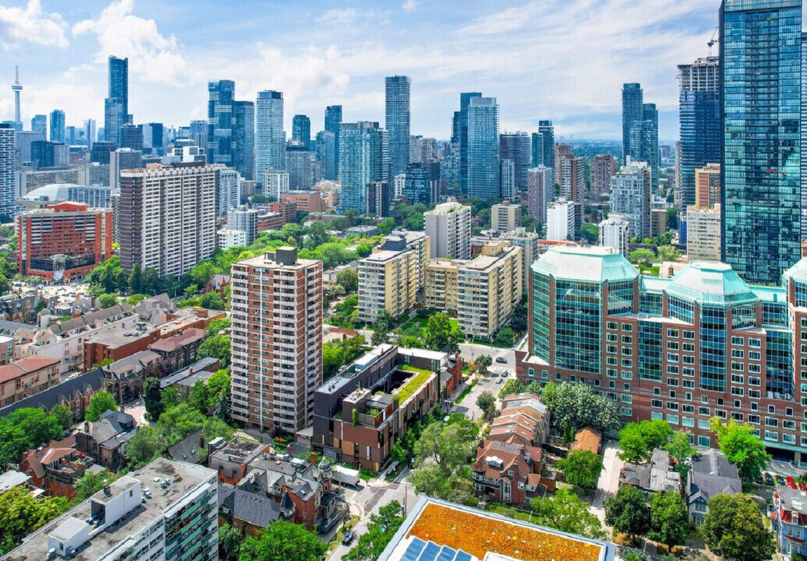 Skyline — Isabella, Downtown, Toronto