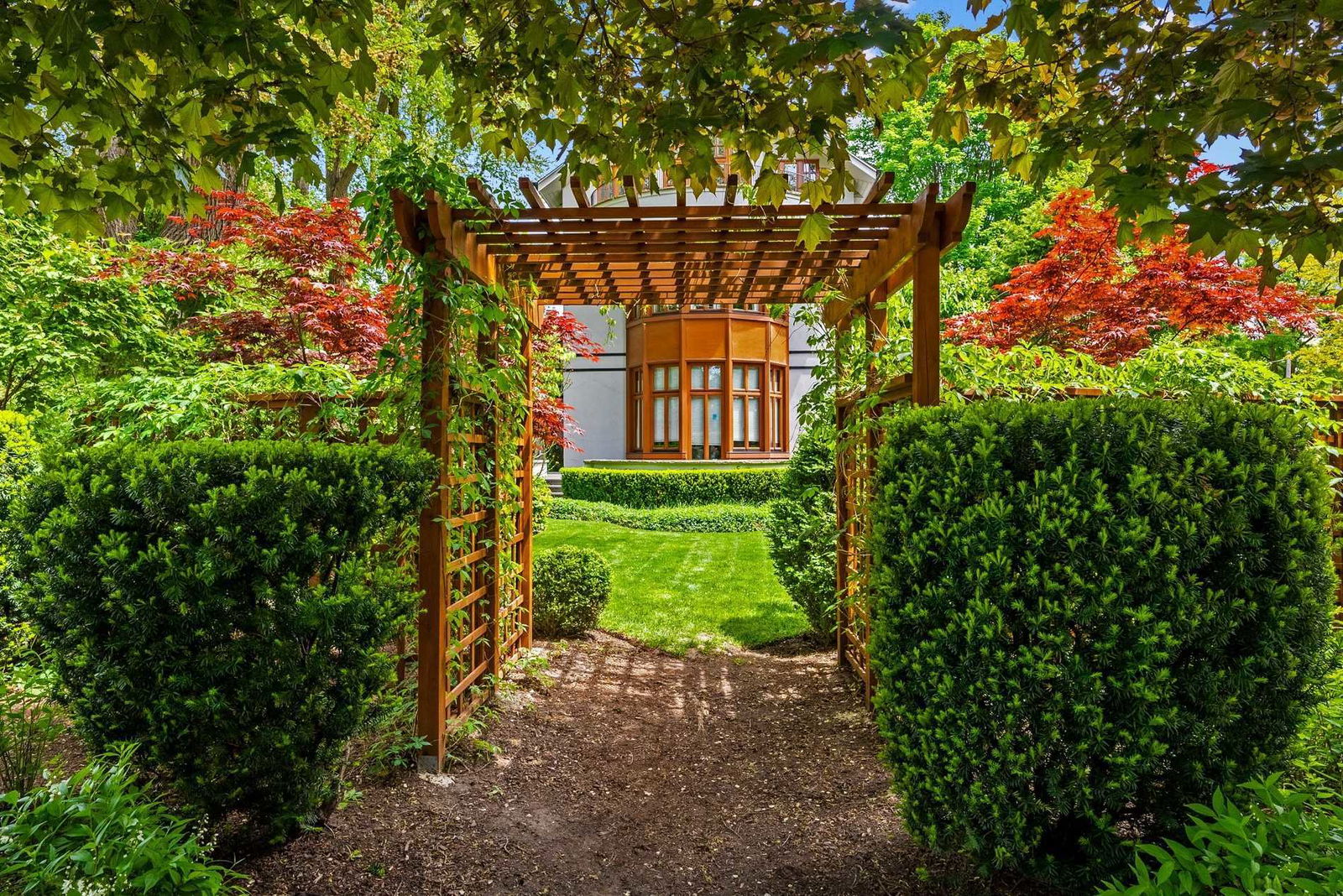 37a Elm Avenue, Midtown, Toronto