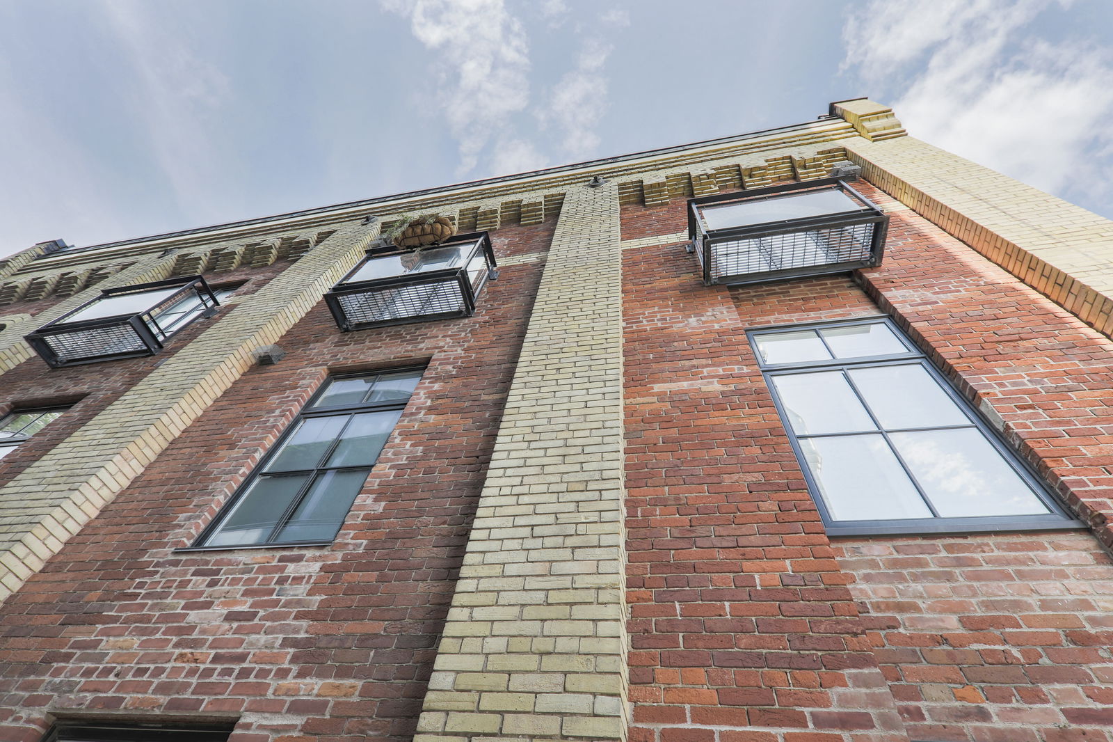 Exterior Sky — The Malthouse Loft Towns, Downtown, Toronto