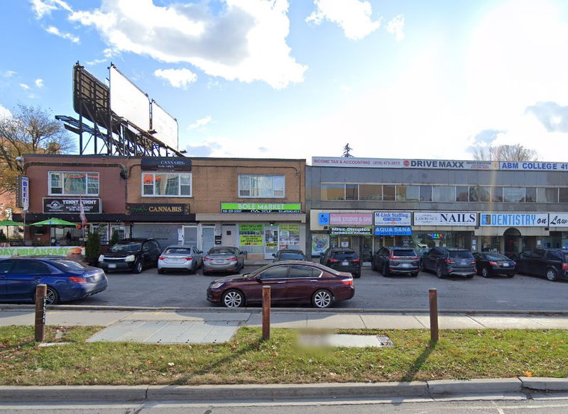 703a Lawrence Avenue West