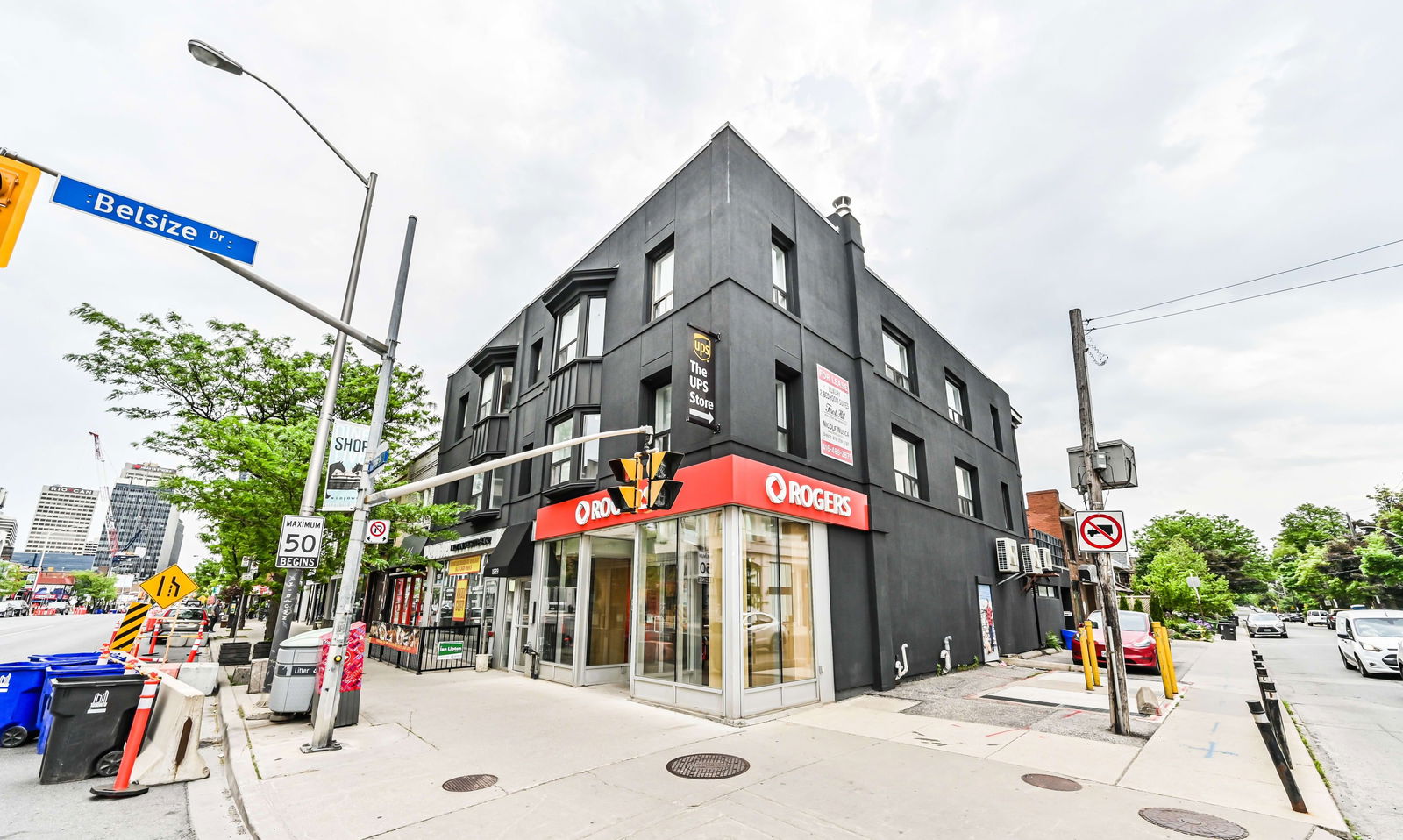 Exterior Side — 1989 Yonge Street East, Midtown, Toronto