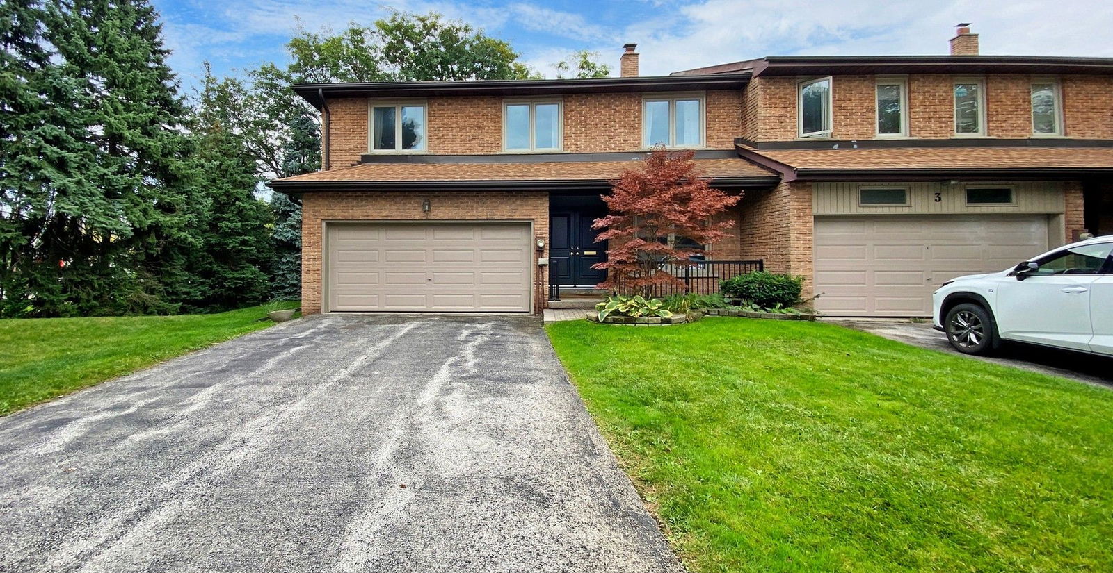 1 Meadow Larkway, North York, Toronto