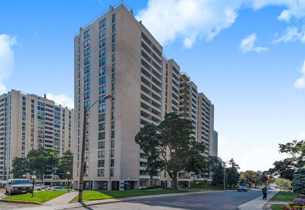 111 Ridelle Avenue Apartments, York Crosstown, Toronto