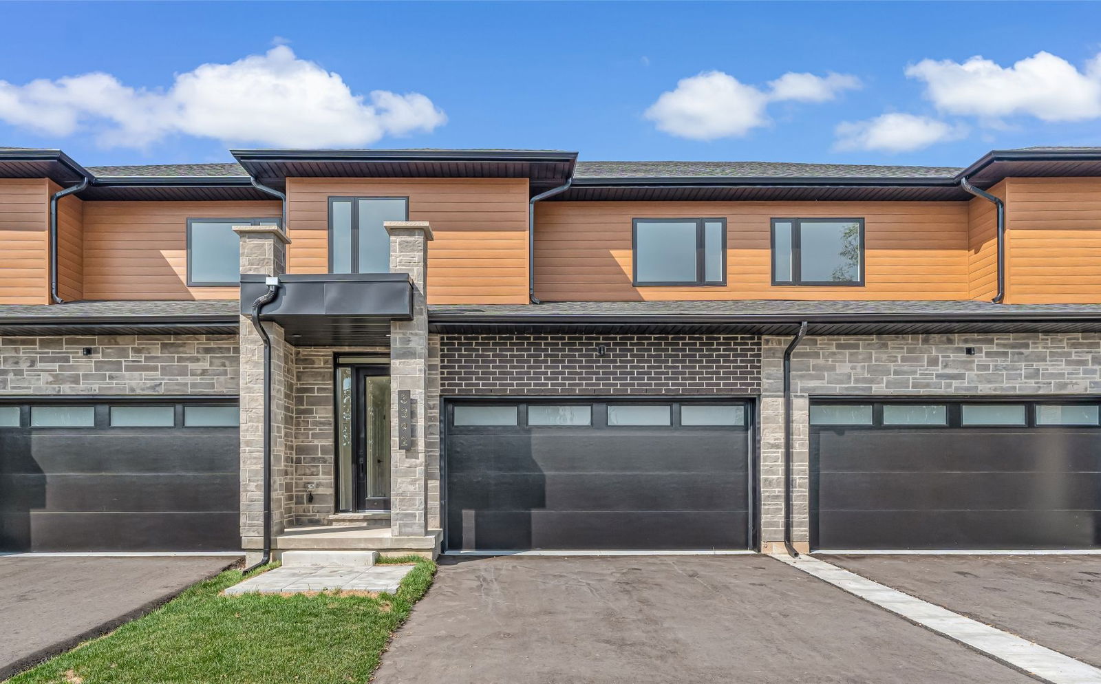 3392 Carter Common, Burlington, Toronto