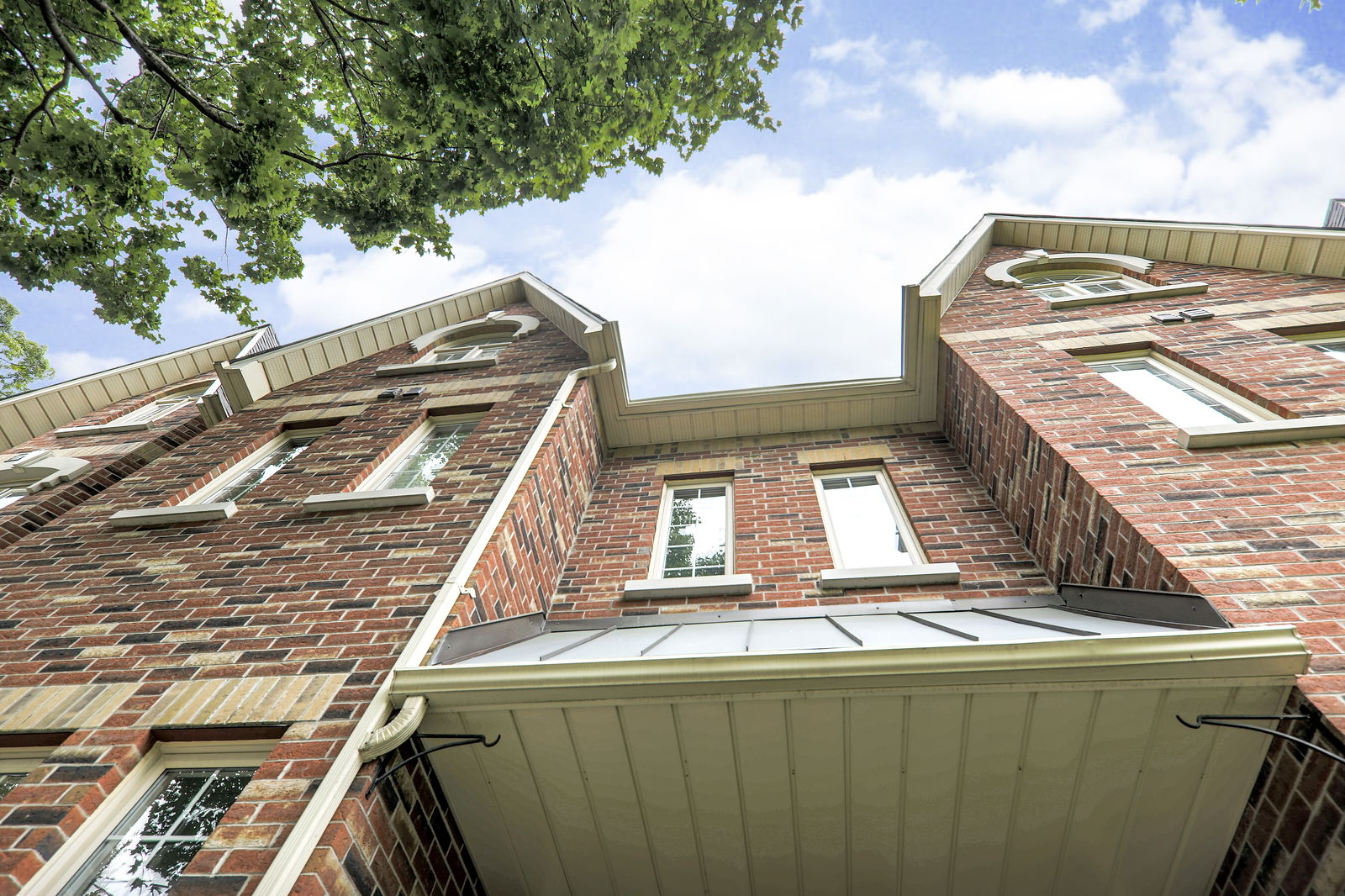 Exterior Sky — The Manors of Earl Street, Downtown, Toronto