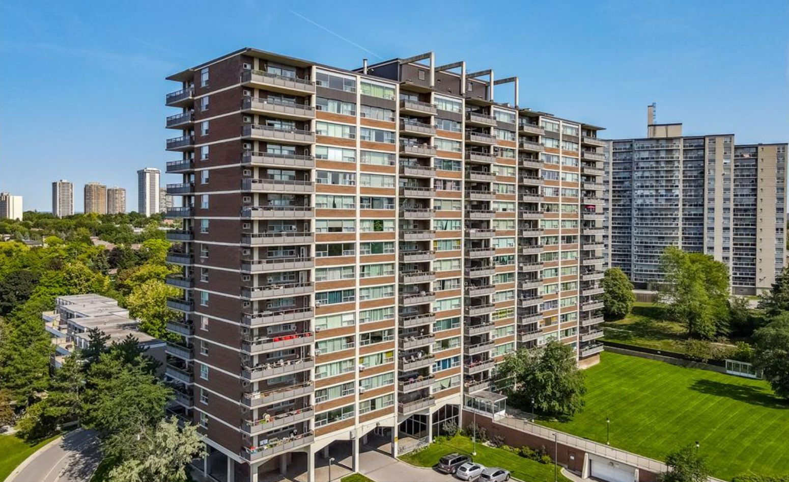 185 Shaughnessy Boulevard, North York, Toronto