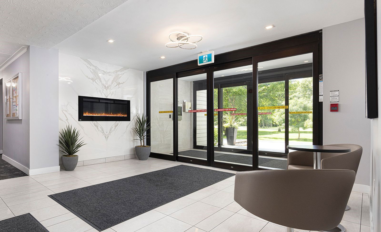 Lobby — 55 Forty Second Street, Etobicoke, Toronto