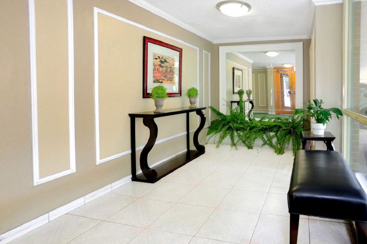 Lobby — 40 Park Road, Downtown, Toronto