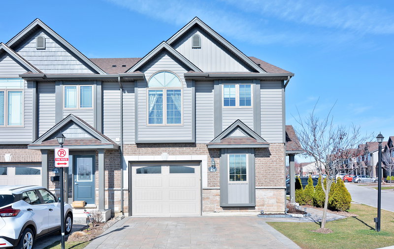 3400 Castle Rock Place