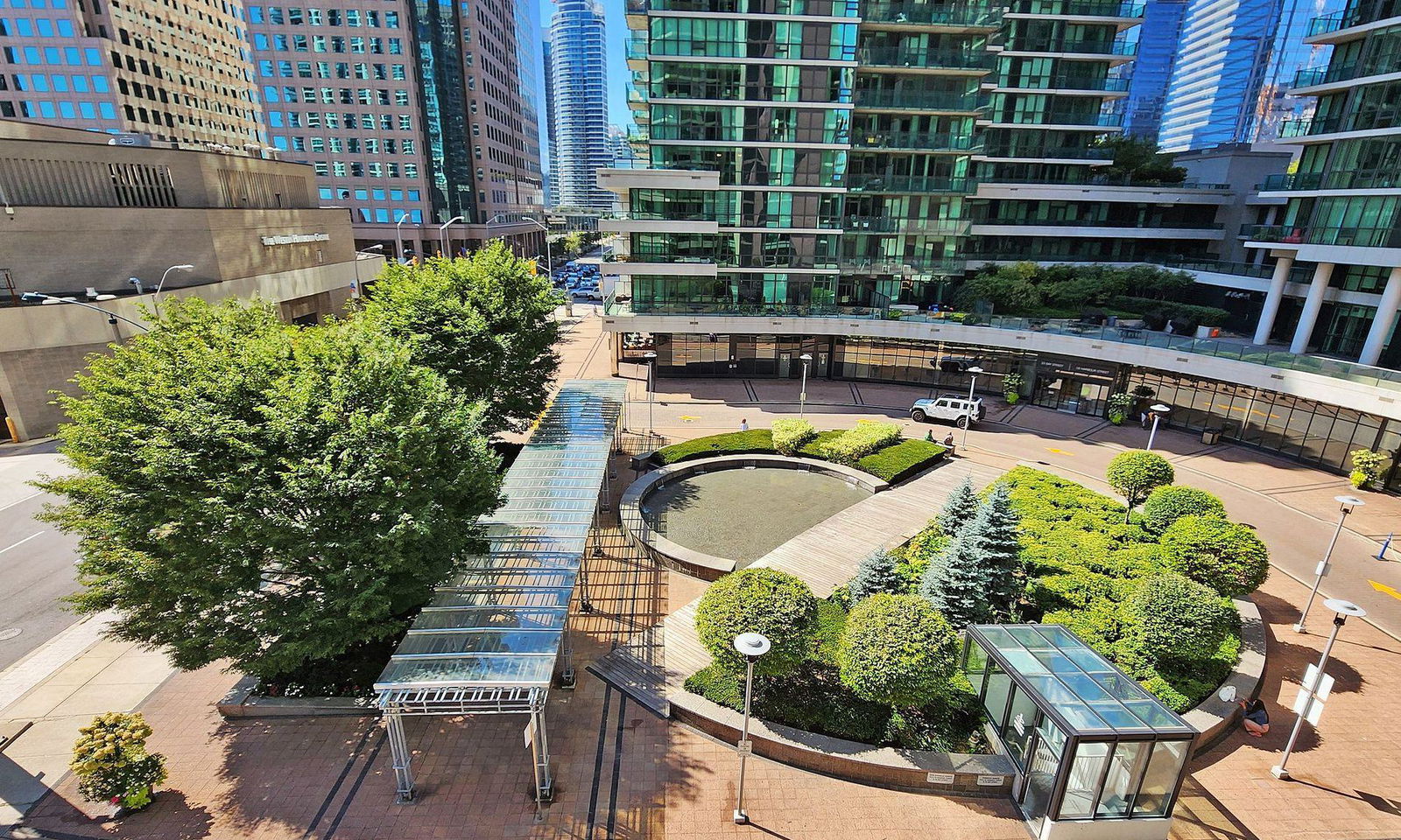 Patio — Pinnacle Centre I Condos, Downtown, Toronto